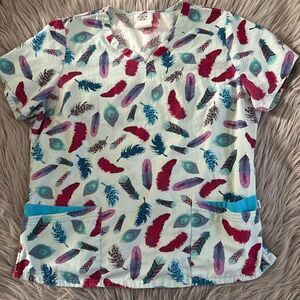 Happy Scrubs Scrub Top Womens Size Large Feather Print Short Sleeve Work‎ Shirt